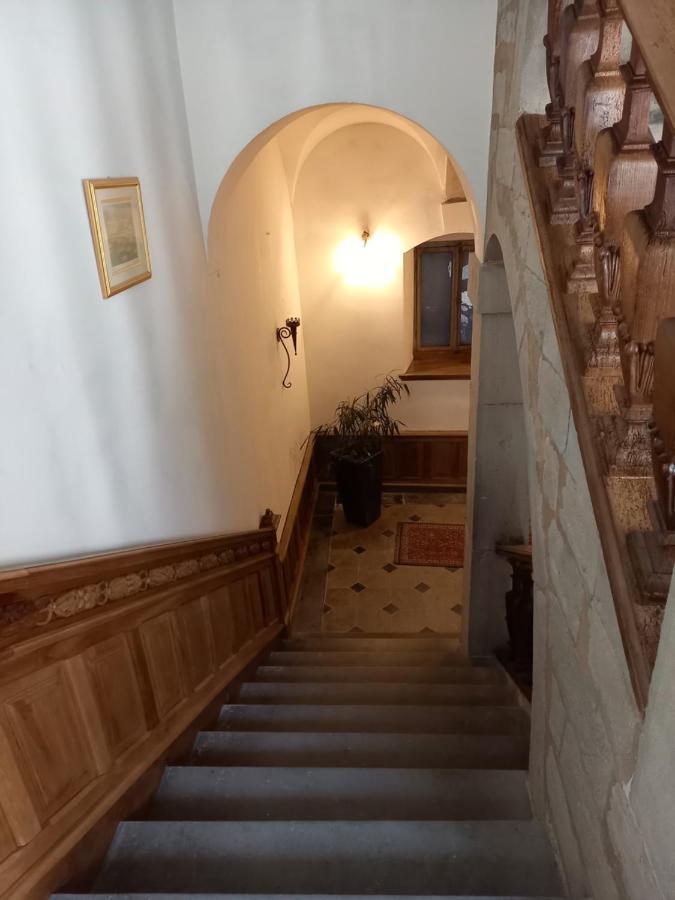 Les Meubles Du Colombier Apartamento Lons-le-Saunier Exterior foto