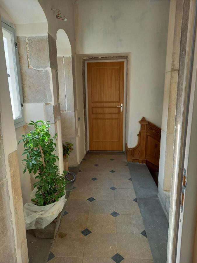 Les Meubles Du Colombier Apartamento Lons-le-Saunier Exterior foto